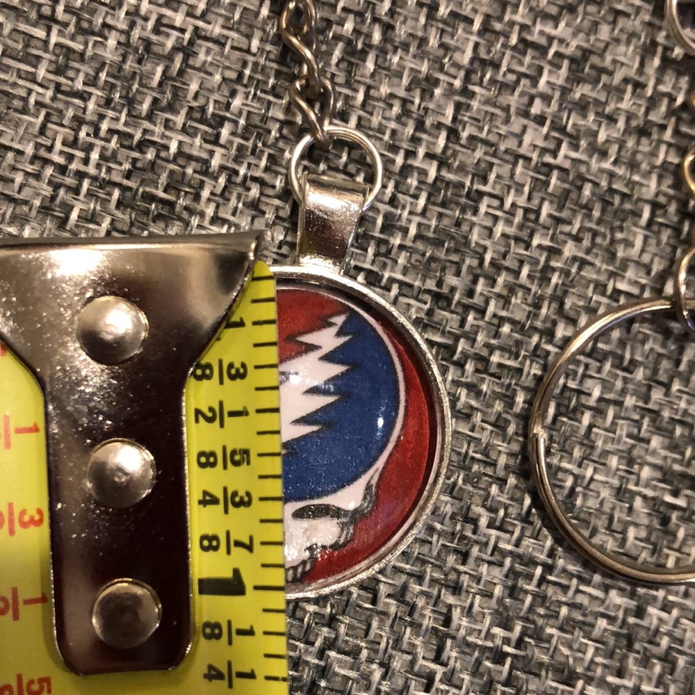 SOLD BUYITWHENFOUND Custom Grateful Dead Keychains SKULL STEAL YOUR FACE - Picture 2 of 6